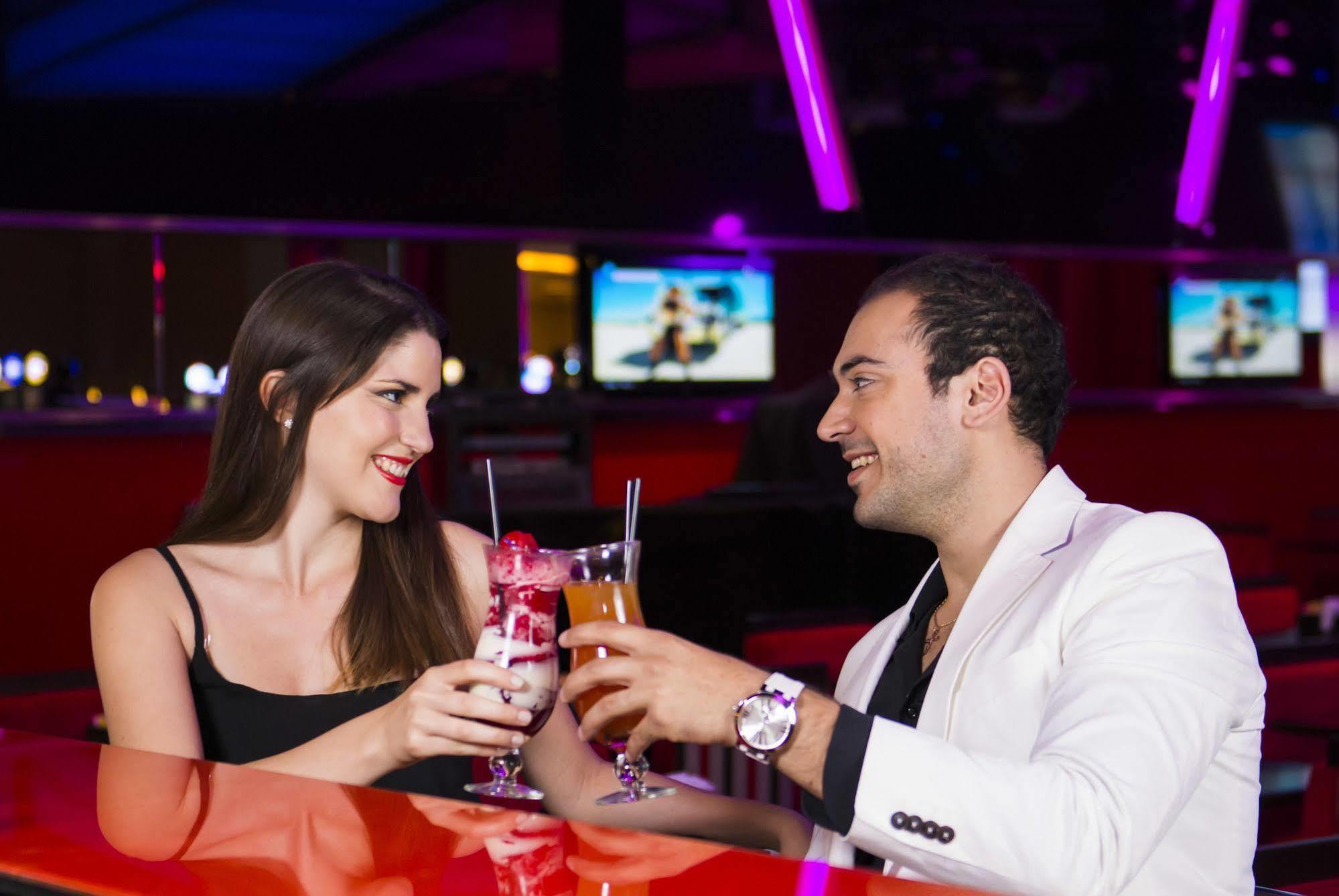 Hotel Casino Magic Neuquen Exterior photo
